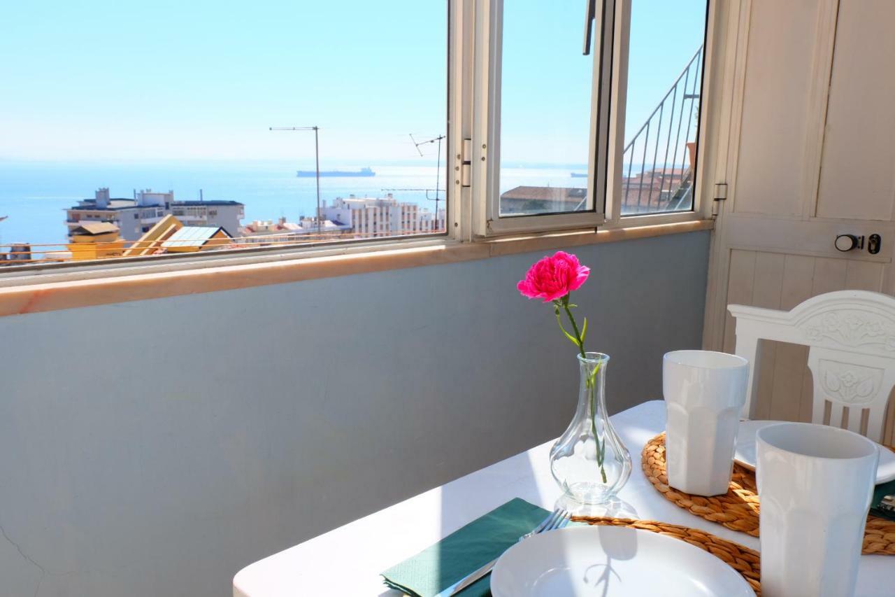 Luz Do Rio Apartment Lisbon Luaran gambar
